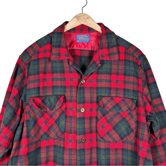 PENDLETON Vintage Plaid Virgin Wool Flannel in red / forest green - Picture 3 of 10